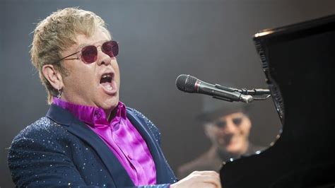 Elton John的慈善演唱會「希望之光」：為非洲兒童帶來歡樂與教育機會！